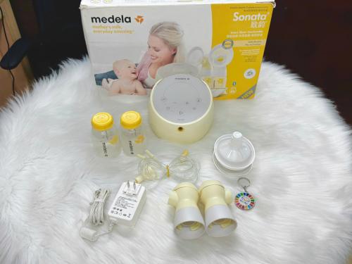 Máy hút sữa Medela Sonata like new
